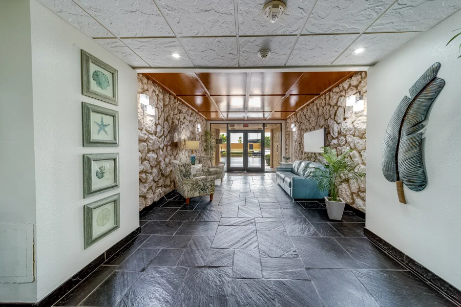 Real estate photography — 17920 Gulf Boulevard, Redington Shores, Florida, 33708 | 4D Productions