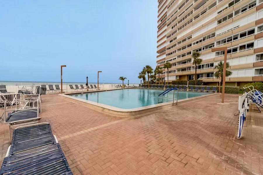 Real estate photography — 17920 Gulf Boulevard, Redington Shores, Florida, 33708 | 4D Productions