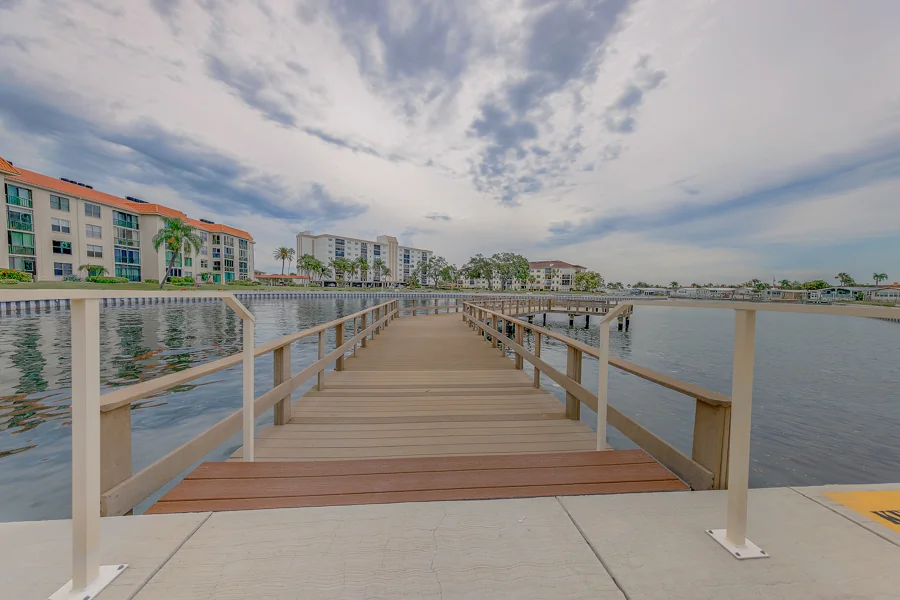 Real estate photography — 19029 US Highway 19 North, Clearwater, Florida, 33764 | 4D Productions