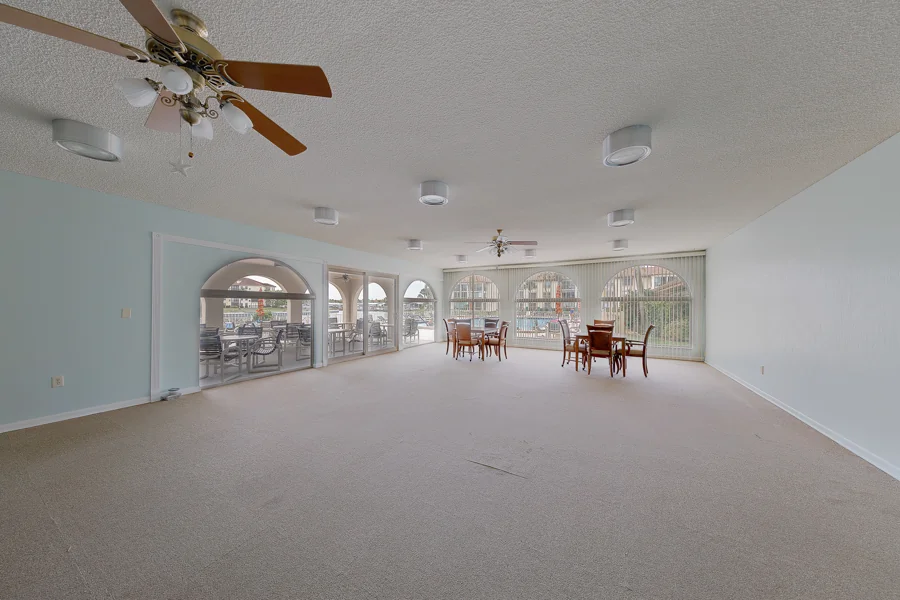 Real estate photography — 19029 US Highway 19 North, Clearwater, Florida, 33764 | 4D Productions
