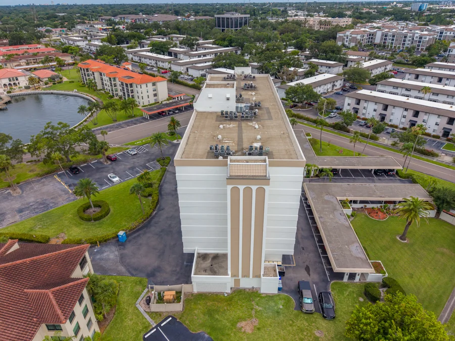Real estate photography — 19029 US Highway 19 North, Clearwater, Florida, 33764 | 4D Productions