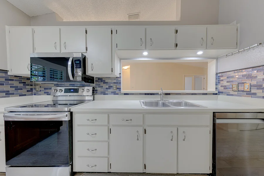 Real estate photography — 2022 Nash Drive, Clearwater, Florida, 33763 | 4D Productions