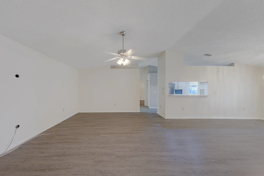 Real estate photography — 2022 Nash Drive, Clearwater, Florida, 33763 | 4D Productions
