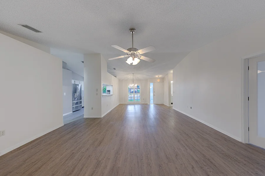 Real estate photography — 2022 Nash Drive, Clearwater, Florida, 33763 | 4D Productions