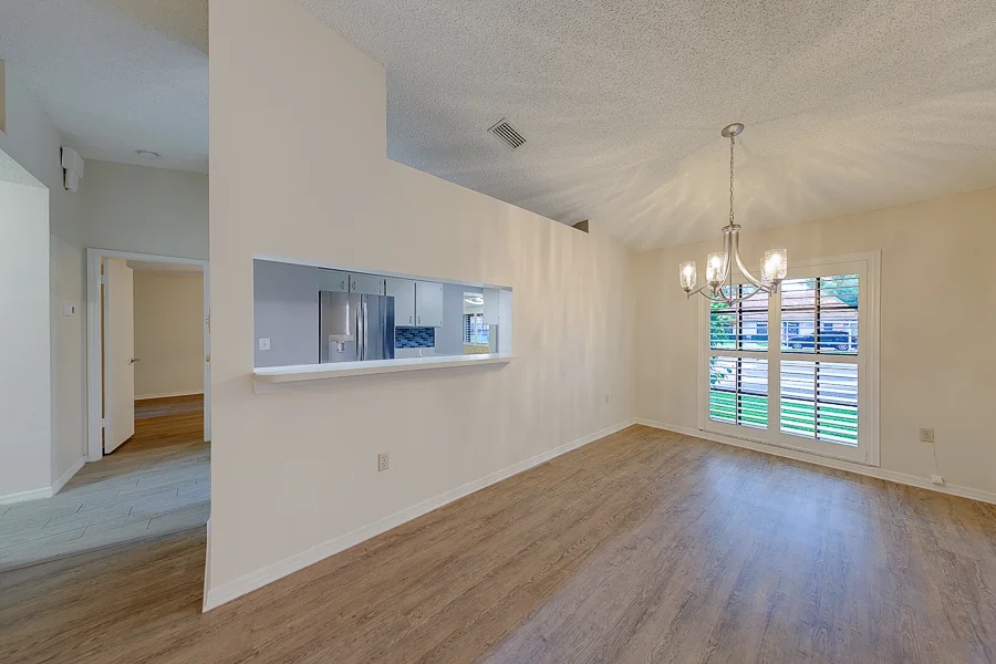 Real estate photography — 2022 Nash Drive, Clearwater, Florida, 33763 | 4D Productions