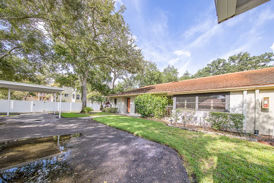 Real estate photography — 2022 Nash Drive, Clearwater, Florida, 33763 | 4D Productions