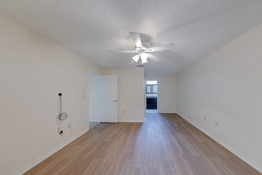 Real estate photography — 2022 Nash Drive, Clearwater, Florida, 33763 | 4D Productions