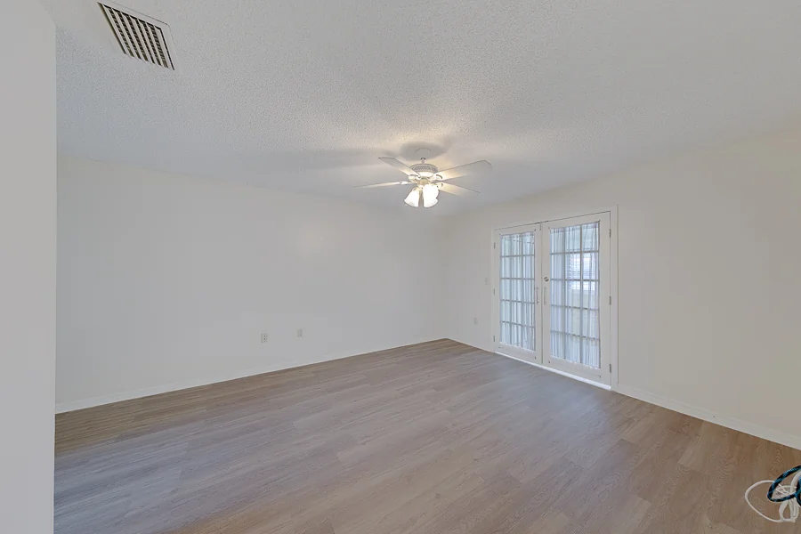 Real estate photography — 2022 Nash Drive, Clearwater, Florida, 33763 | 4D Productions