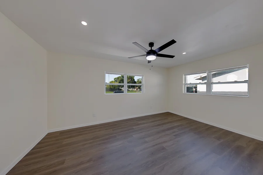 Real estate photography — 5937 38th Avenue North, St. Petersburg, Florida, 33710 | 4D Productions