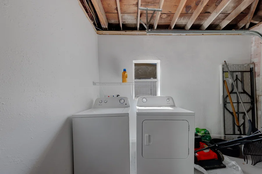 Real estate photography — 5937 38th Avenue North, St. Petersburg, Florida, 33710 | 4D Productions