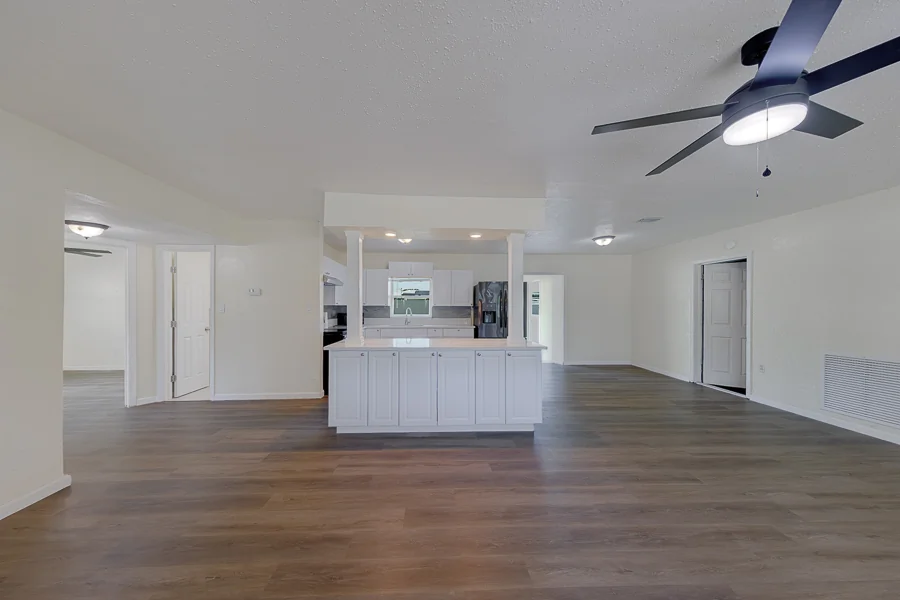 Real estate photography — 5937 38th Avenue North, St. Petersburg, Florida, 33710 | 4D Productions
