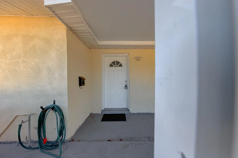 Real estate photography — 5937 38th Avenue North, St. Petersburg, Florida, 33710 | 4D Productions
