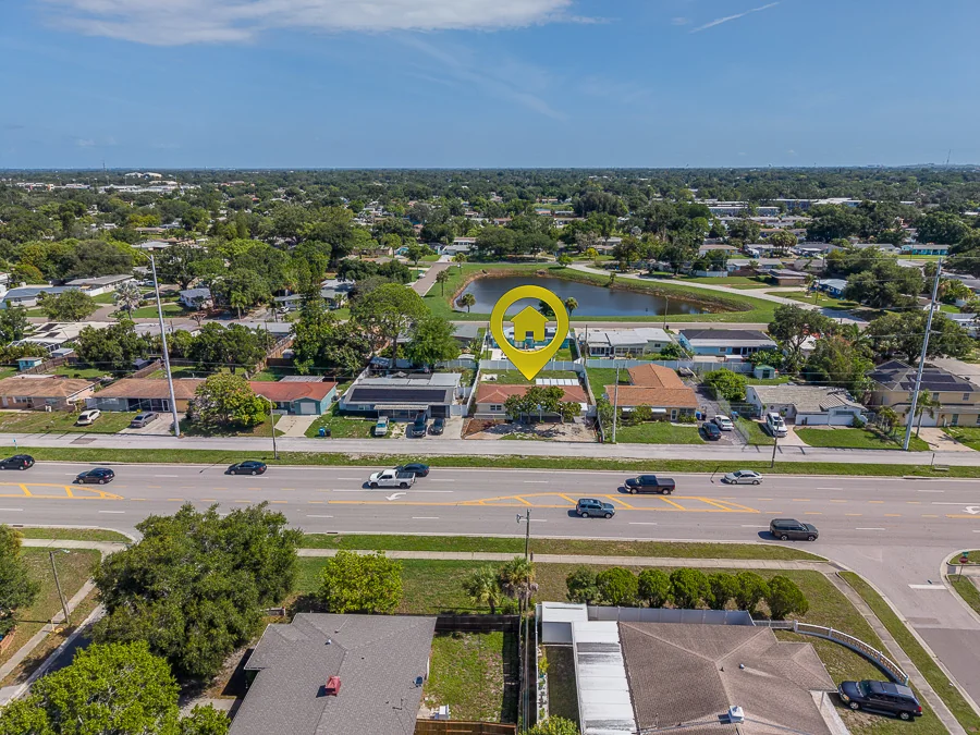 Real estate photography — 5937 38th Avenue North, St. Petersburg, Florida, 33710 | 4D Productions