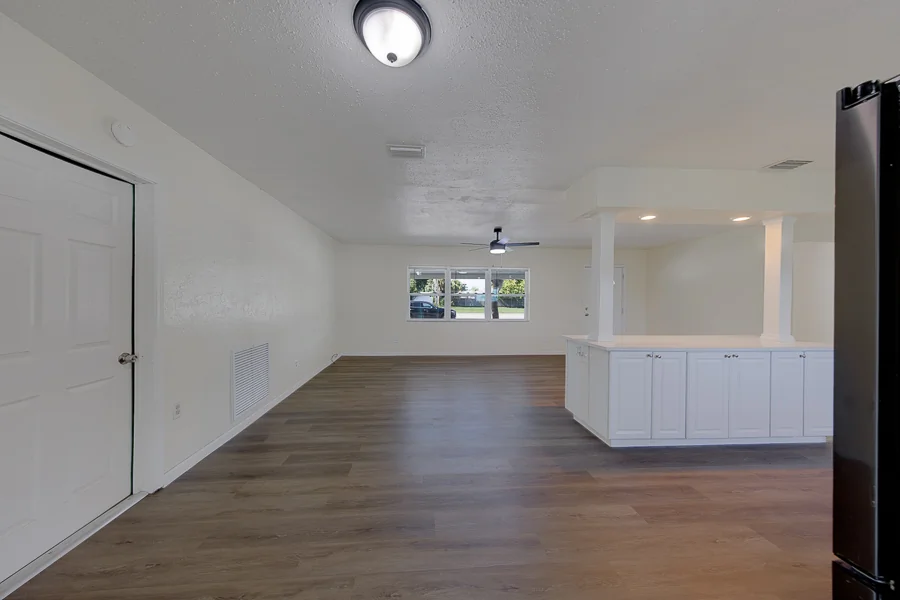 Real estate photography — 5937 38th Avenue North, St. Petersburg, Florida, 33710 | 4D Productions