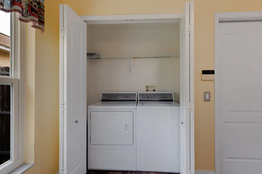 Real estate photography — 8422 Poydras Lane, Tampa, Florida, 33635 | 4D Productions
