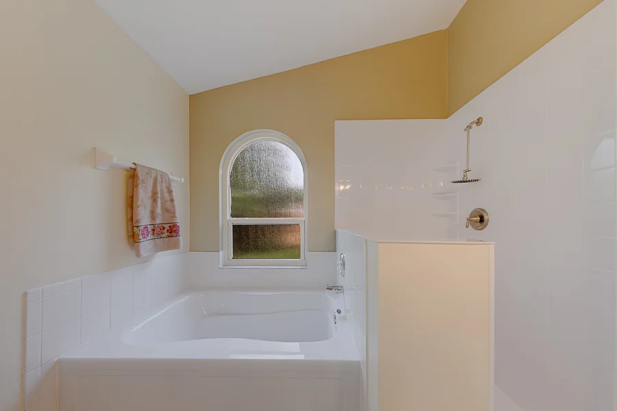 Real estate photography — 8422 Poydras Lane, Tampa, Florida, 33635 | 4D Productions