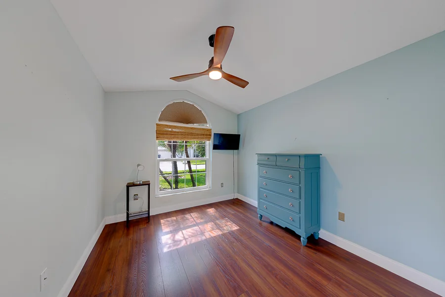 Real estate photography — 8422 Poydras Lane, Tampa, Florida, 33635 | 4D Productions