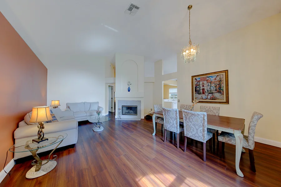 Real estate photography — 8422 Poydras Lane, Tampa, Florida, 33635 | 4D Productions