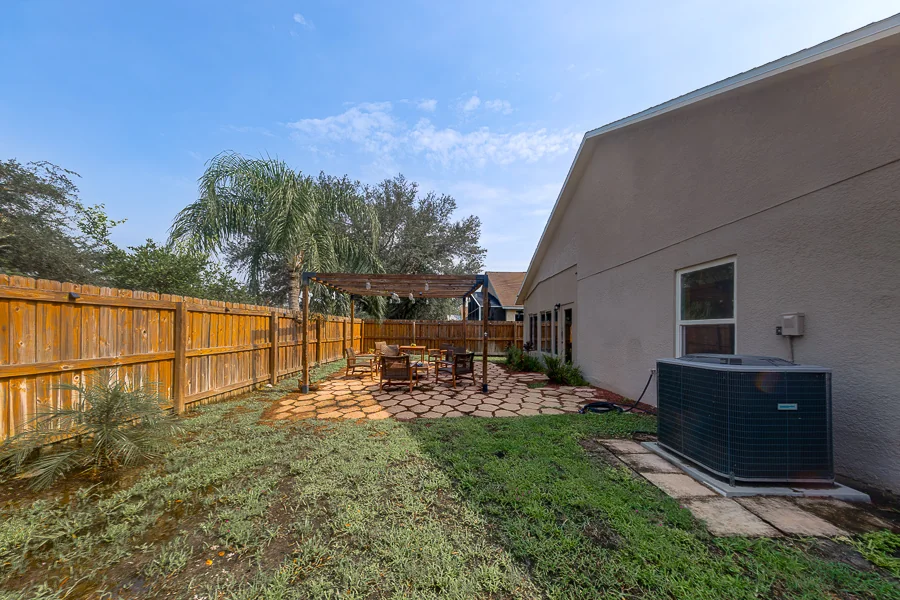 Real estate photography — 8422 Poydras Lane, Tampa, Florida, 33635 | 4D Productions