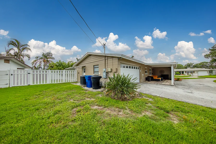 Real estate photography — 9201 2nd Street North, St. Petersburg, Florida, 33702 | 4D Productions
