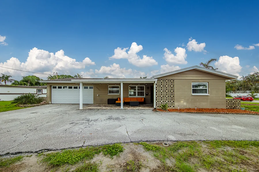 Real estate photography — 9201 2nd Street North, St. Petersburg, Florida, 33702 | 4D Productions