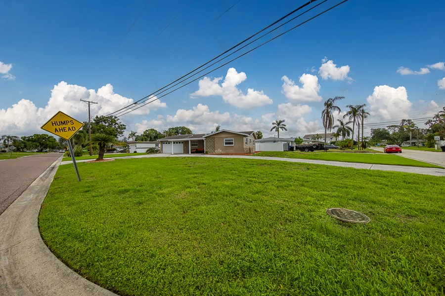 Real estate photography — 9201 2nd Street North, St. Petersburg, Florida, 33702 | 4D Productions