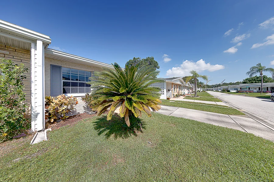Real estate photography — 9906 Lily Street, Pinellas Park, Florida, 33782 | 4D Productions