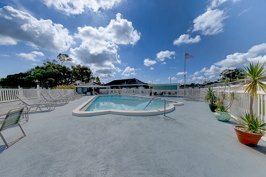 Real estate photography — 9906 Lily Street, Pinellas Park, Florida, 33782 | 4D Productions