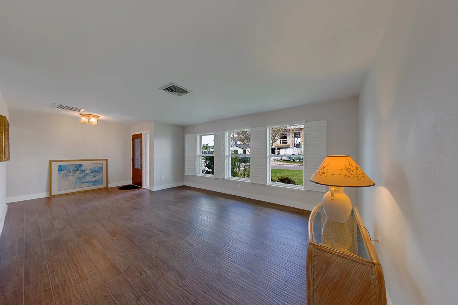 Real estate photography — 11602 Grove St,, Seminole, Florida, 33772 | 4D Productions