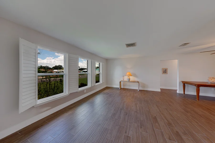 Real estate photography — 11602 Grove St,, Seminole, Florida, 33772 | 4D Productions