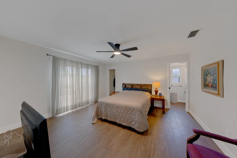 Real estate photography — 11602 Grove St,, Seminole, Florida, 33772 | 4D Productions