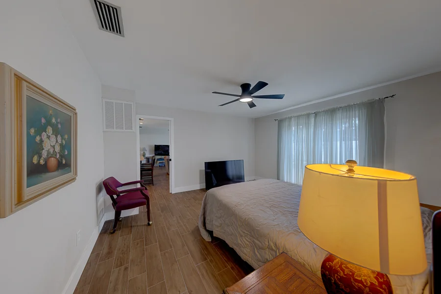 Real estate photography — 11602 Grove St,, Seminole, Florida, 33772 | 4D Productions
