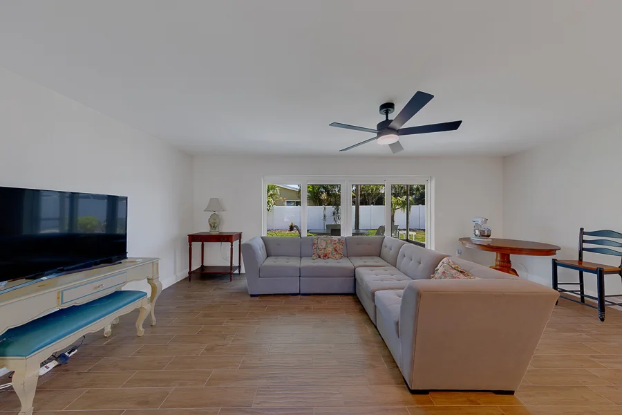 Real estate photography — 11602 Grove St,, Seminole, Florida, 33772 | 4D Productions