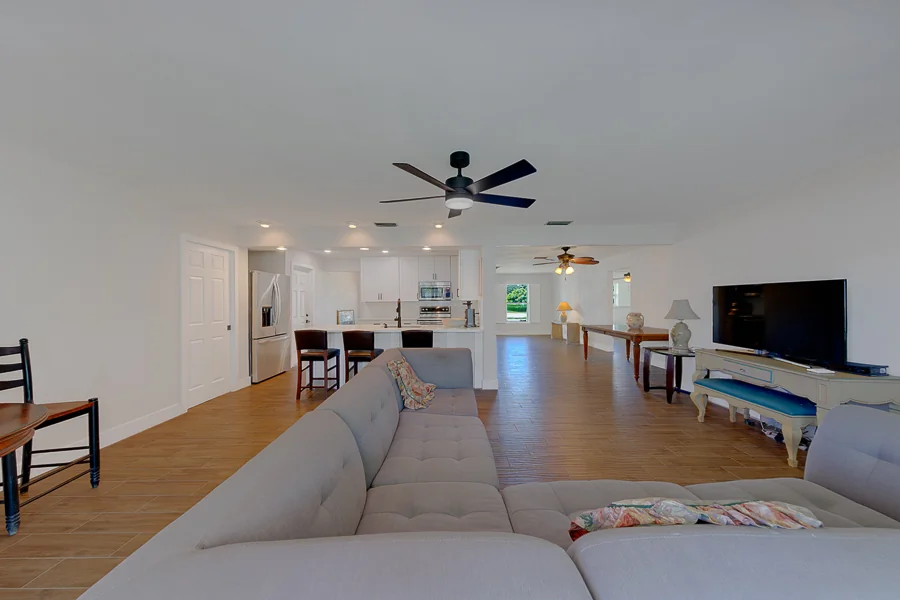 Real estate photography — 11602 Grove St,, Seminole, Florida, 33772 | 4D Productions