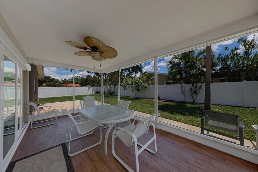 Real estate photography — 11602 Grove St,, Seminole, Florida, 33772 | 4D Productions