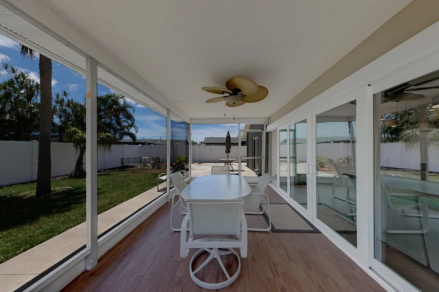 Real estate photography — 11602 Grove St,, Seminole, Florida, 33772 | 4D Productions