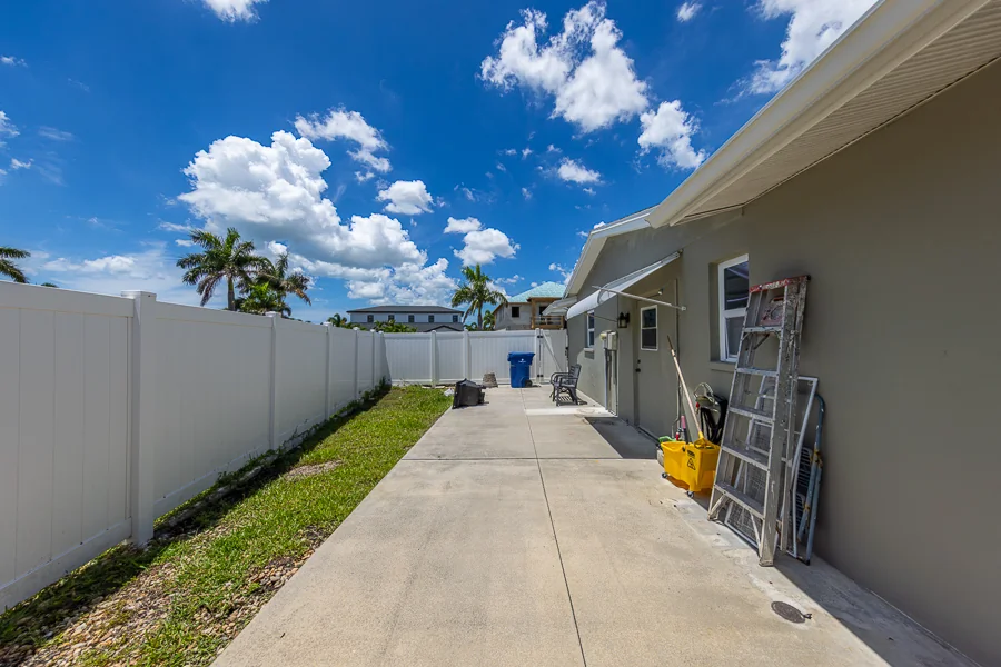Real estate photography — 11602 Grove St,, Seminole, Florida, 33772 | 4D Productions