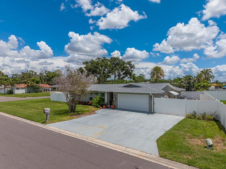 Real estate photography — 11602 Grove St,, Seminole, Florida, 33772 | 4D Productions