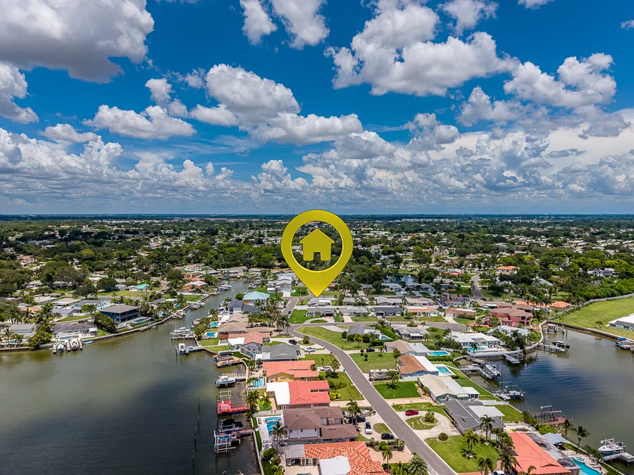 Real estate photography — 11602 Grove St,, Seminole, Florida, 33772 | 4D Productions