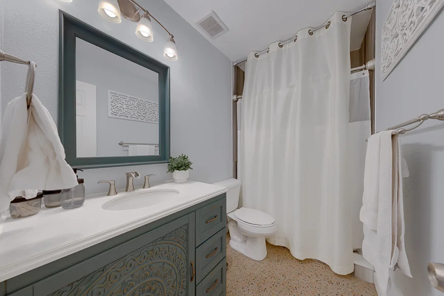 Real estate photography — 121 46th Avenue, St. Pete Beach, Florida, 33706 | 4D Productions