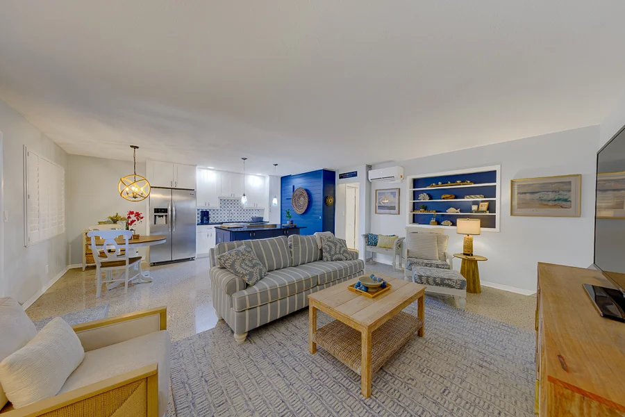 Real estate photography — 121 46th Avenue, St. Pete Beach, Florida, 33706 | 4D Productions
