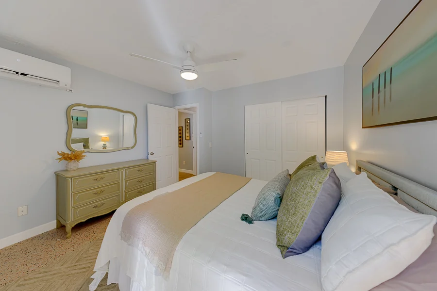 Real estate photography — 121 46th Avenue, St. Pete Beach, Florida, 33706 | 4D Productions