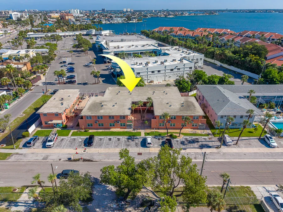 Real estate photography — 121 46th Avenue, St. Pete Beach, Florida, 33706 | 4D Productions
