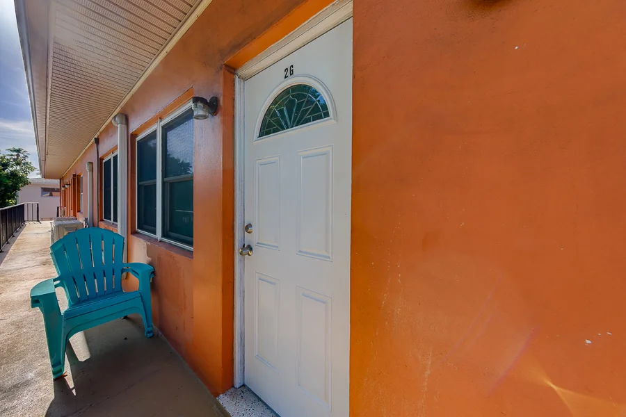 Real estate photography — 121 46th Avenue, St. Pete Beach, Florida, 33706 | 4D Productions