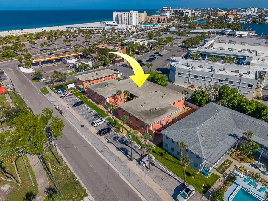 Real estate photography — 121 46th Avenue, St. Pete Beach, Florida, 33706 | 4D Productions