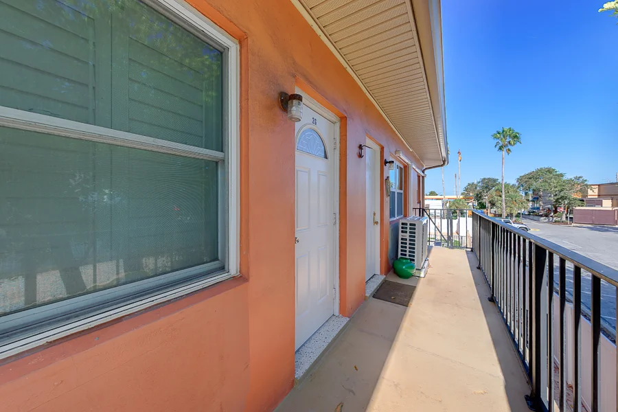 Real estate photography — 121 46th Avenue, St. Pete Beach, Florida, 33706 | 4D Productions