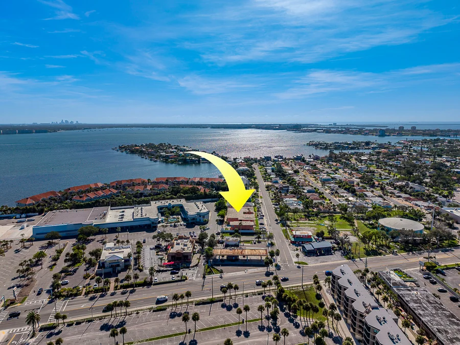 Real estate photography — 121 46th Avenue, St. Pete Beach, Florida, 33706 | 4D Productions