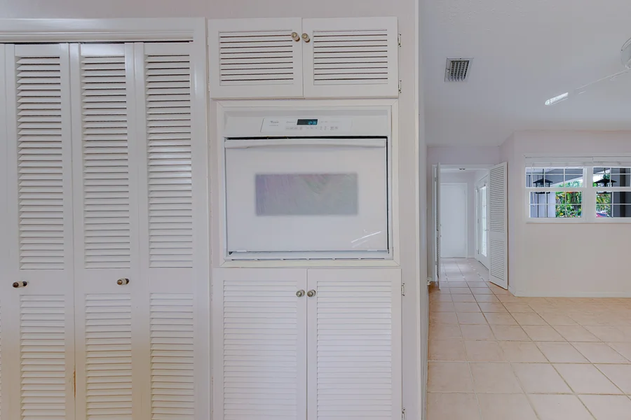 Real estate photography — 1869 Southwood Lane, Clearwater, Florida, 33764 | 4D Productions