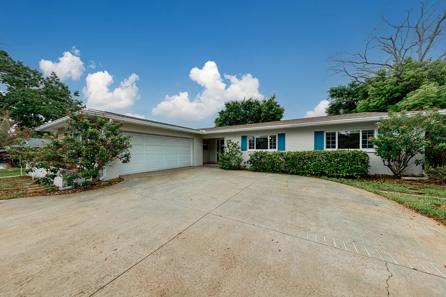 Real estate photography — 1869 Southwood Lane, Clearwater, Florida, 33764 | 4D Productions