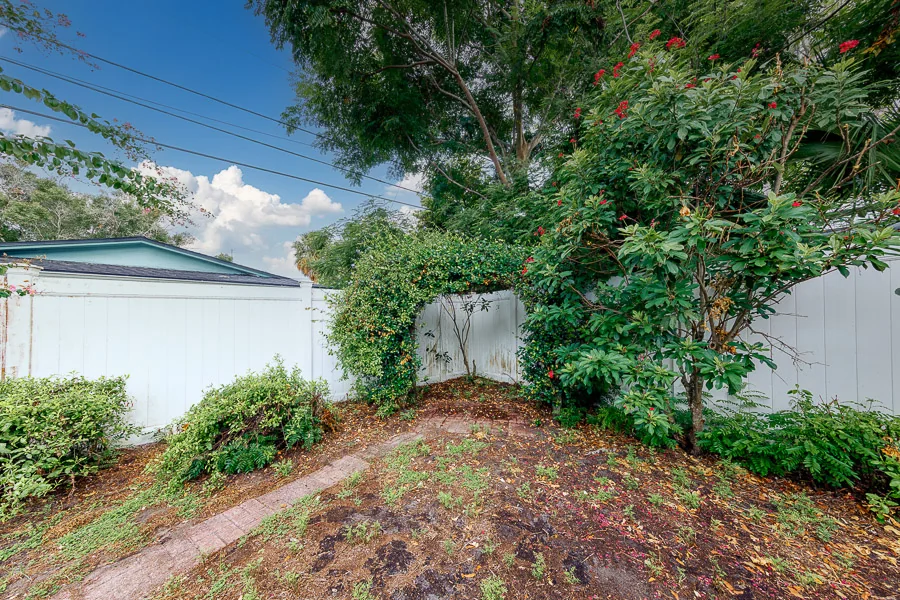 Real estate photography — 1869 Southwood Lane, Clearwater, Florida, 33764 | 4D Productions